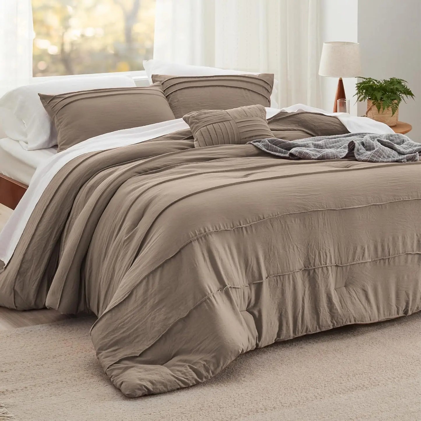 King Comforter Set - 4 Pieces Grid Pleat